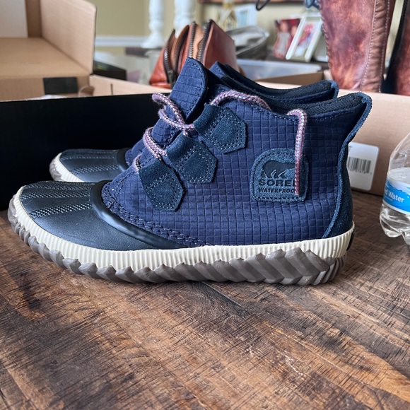 Sorel boots - Picture 5 of 7